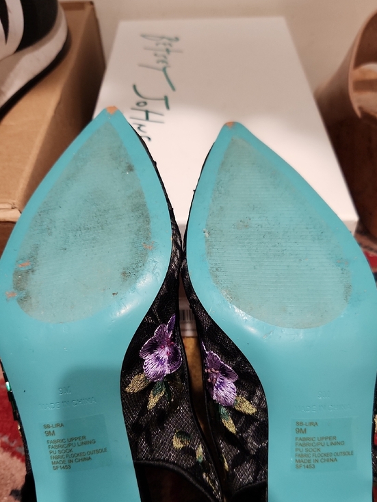 Betsey JOHNSON Black Lira Floral Beaded Accent Heels